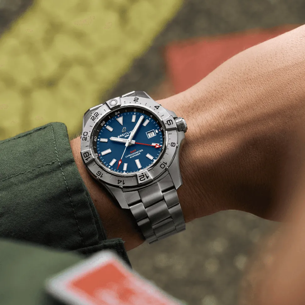 Breitling Avenger 44 A32320101C1A1