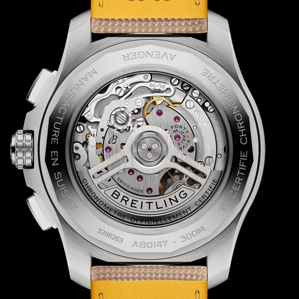 Breitling Avenger B01 44 AB0147101A1X1