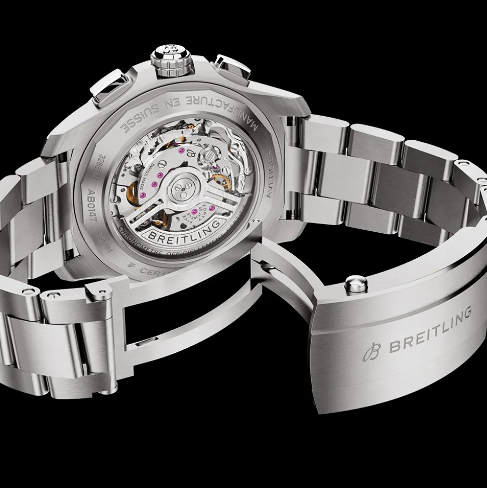 Breitling Avenger B01 44 AB0147101C1A1