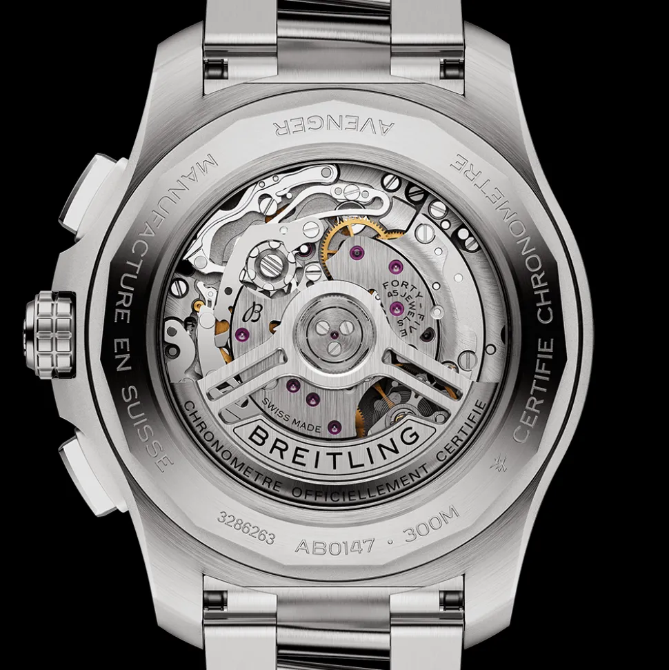 Breitling Avenger B01 44 AB0147101C1A1