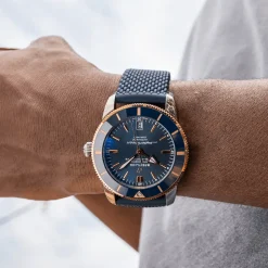 Breitling Superocean Heritage B02 42 UB2010161C1S1