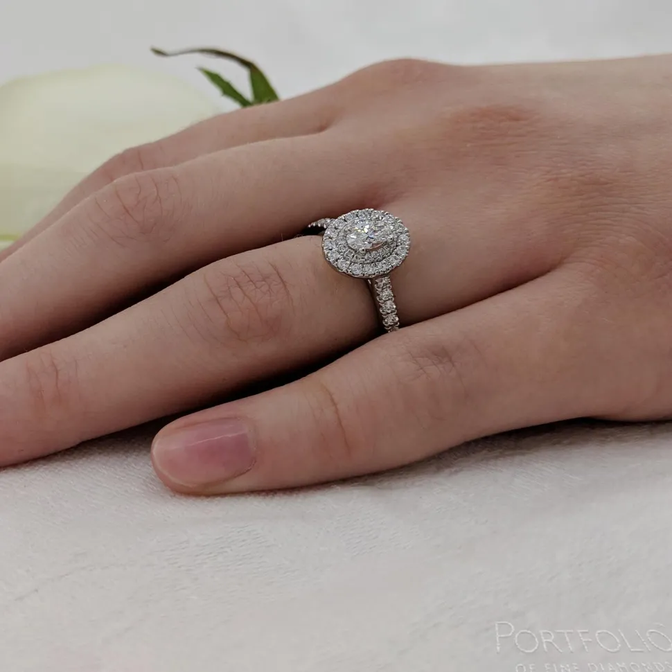 Cluster 0.30ct D SI2 Diamond Platinum Ring