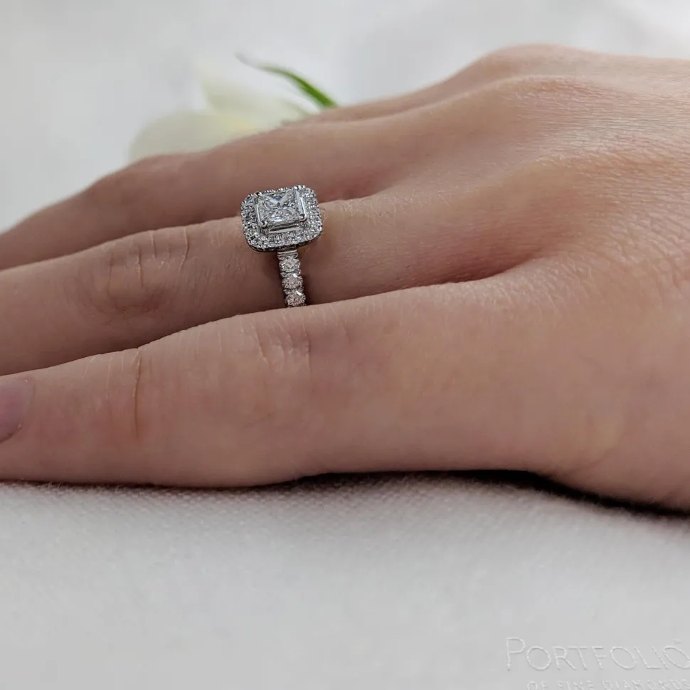 Cluster 0.31ct D VS1 Diamond Platinum Ring