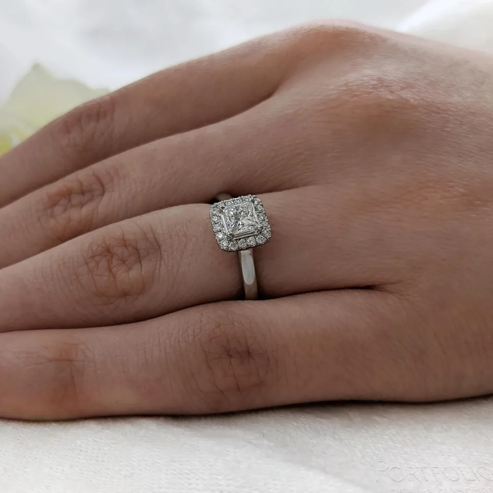 Cluster 0.50ct E SI1 Diamond Platinum Ring