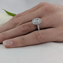 Cluster 0.90ct E SI1 Diamond Platinum Ring