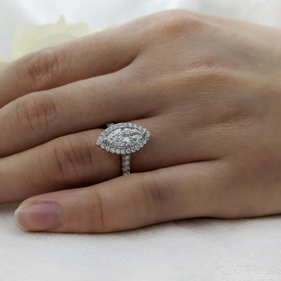 Cluster 0.82ct E VS2 Diamond Platinum Ring