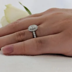Cluster 0.40ct E VS2 Diamond Platinum Ring
