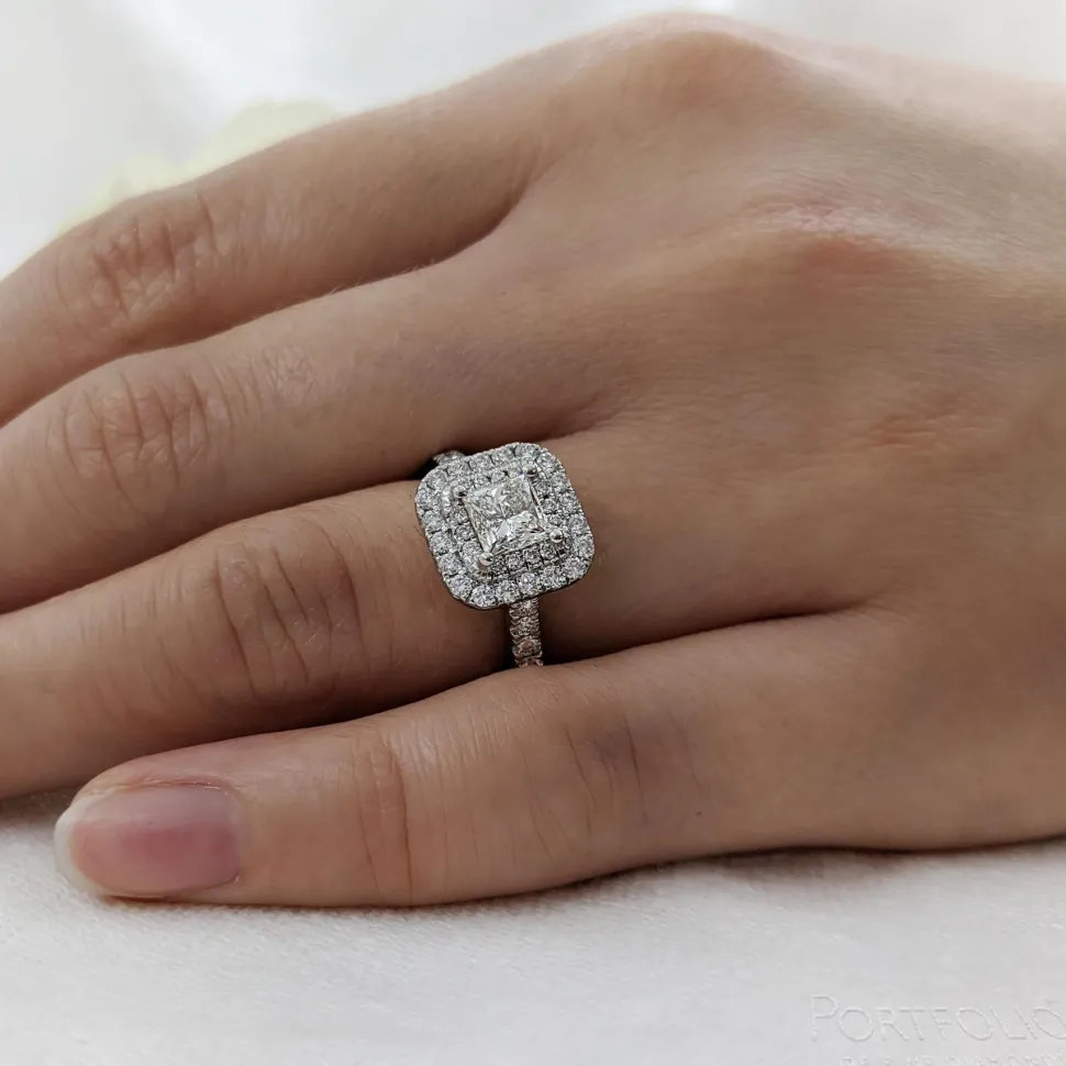 Cluster 0.80ct E VVS2 Diamond Platinum Ring
