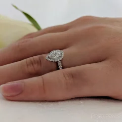 Cluster 0.30ct F SI1 Diamond Platinum Ring