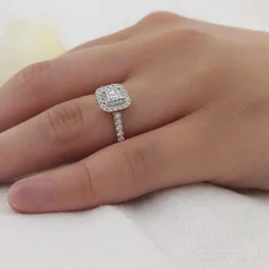 Cluster 0.40ct F SI1 Diamond Platinum Ring