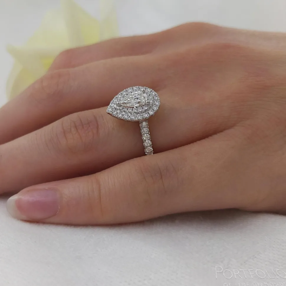 Cluster 0.41ct G VS2 Diamond Platinum Ring