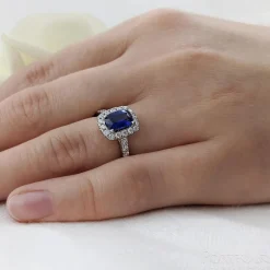Cluster 0.91ct Sapphire Platinum Ring