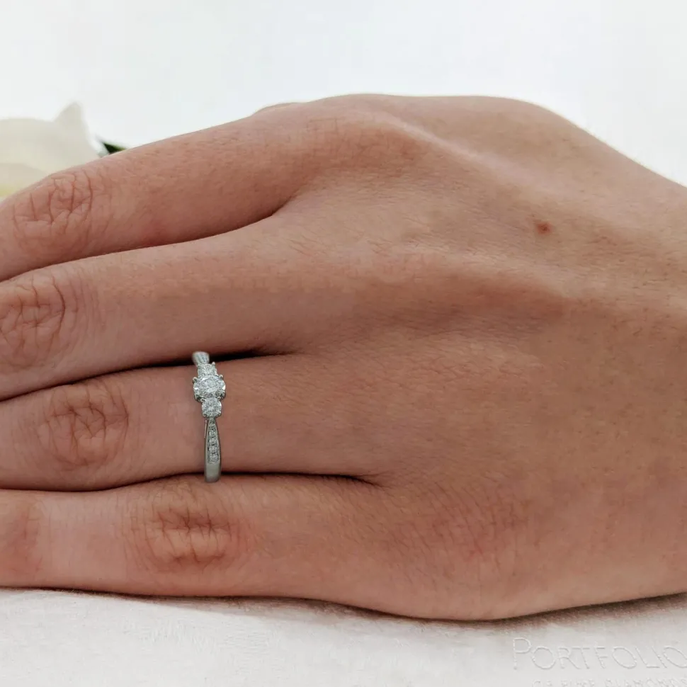 Petite Memoire Oval StoneThree Stone 0.20ct F VS Diamond Platinum Ring