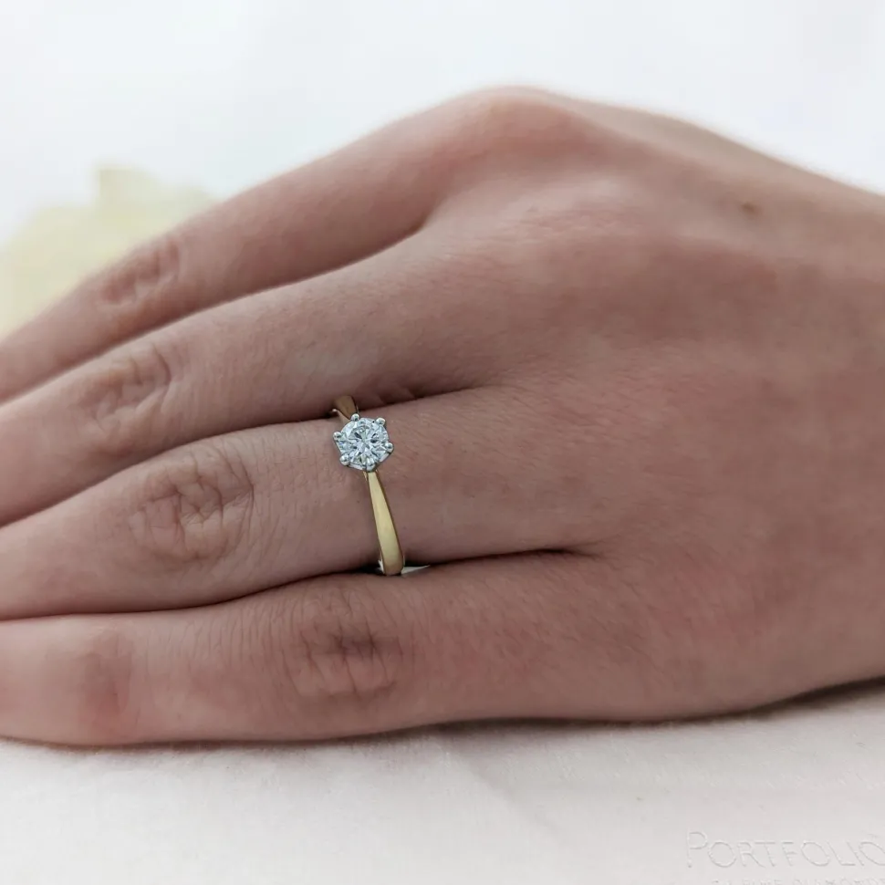Solitaire 0.42ct D SI1 Diamond Platinum/Yellow Ring