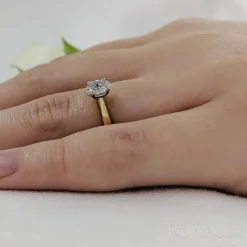 Solitaire 0.32ct D VS2 Diamond Yellow Gold/Platinum Ring