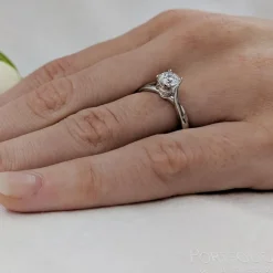 Solitaire 0.51ct E SI1 Diamond Platinum Ring