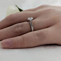 Solitaire 0.30ct E SI1 Diamond Platinum Ring