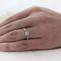 Solitaire 0.50ct F SI1 Diamond Platinum/Yellow Ring