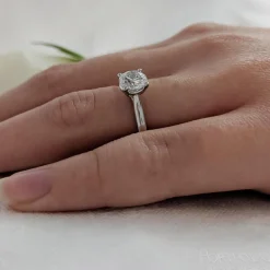 Solitaire 1.02ct F SI2 Diamond Platinum Ring