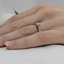 Solitaire 0.30ct F VS2 Diamond Platinum Ring