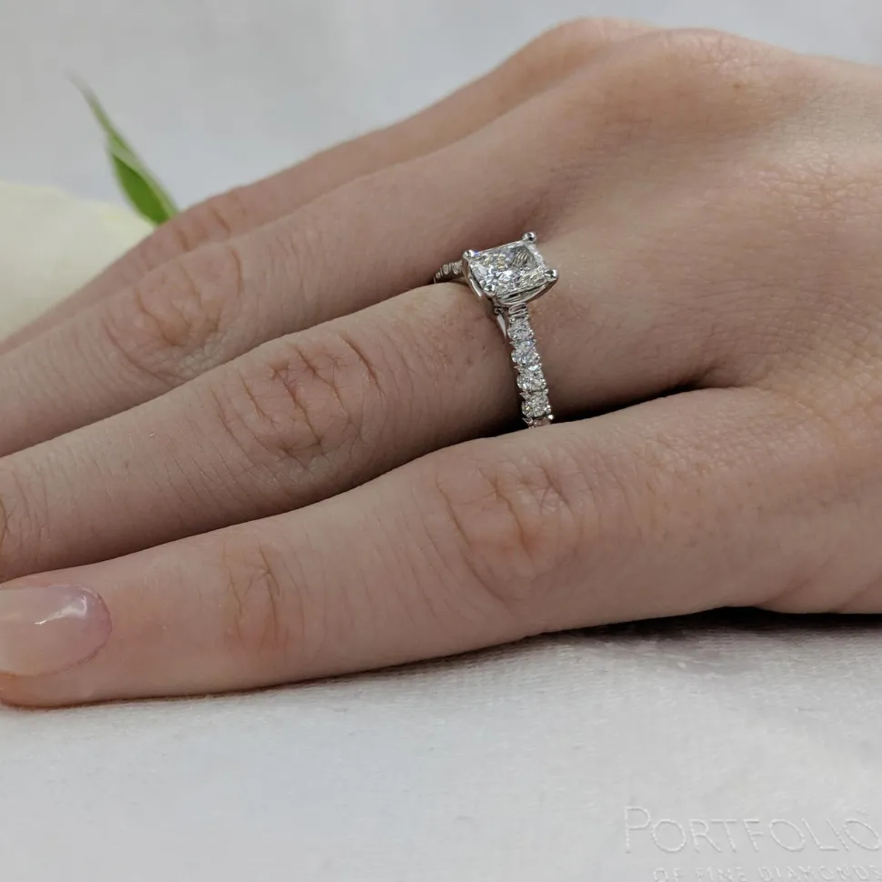 Solitaire 0.70ct F VS2 Diamond Platinum Ring