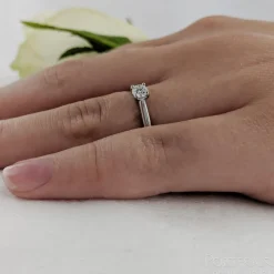 Solitaire 0.20ct G SI Diamond Platinum Ring