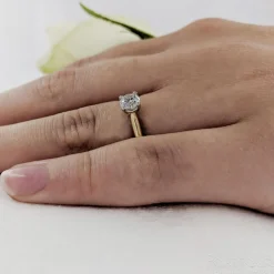 Solitaire 0.70ct G SI2 Diamond Yellow Gold/Platinum Ring