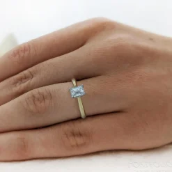 Solitaire 0.70ct G VS1 Diamond Yellow Gold/Platinum Ring