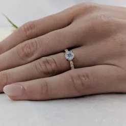 Solitaire 0.70ct G VS2 Diamond Yellow Gold/Platinum Ring