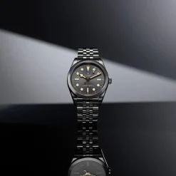 TUDOR Black Bay One 39 M79660-0001